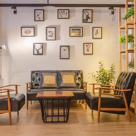 مبيت وإفطار بانكوك Folk Poshtel Silom المظهر الخارجي الصورة
