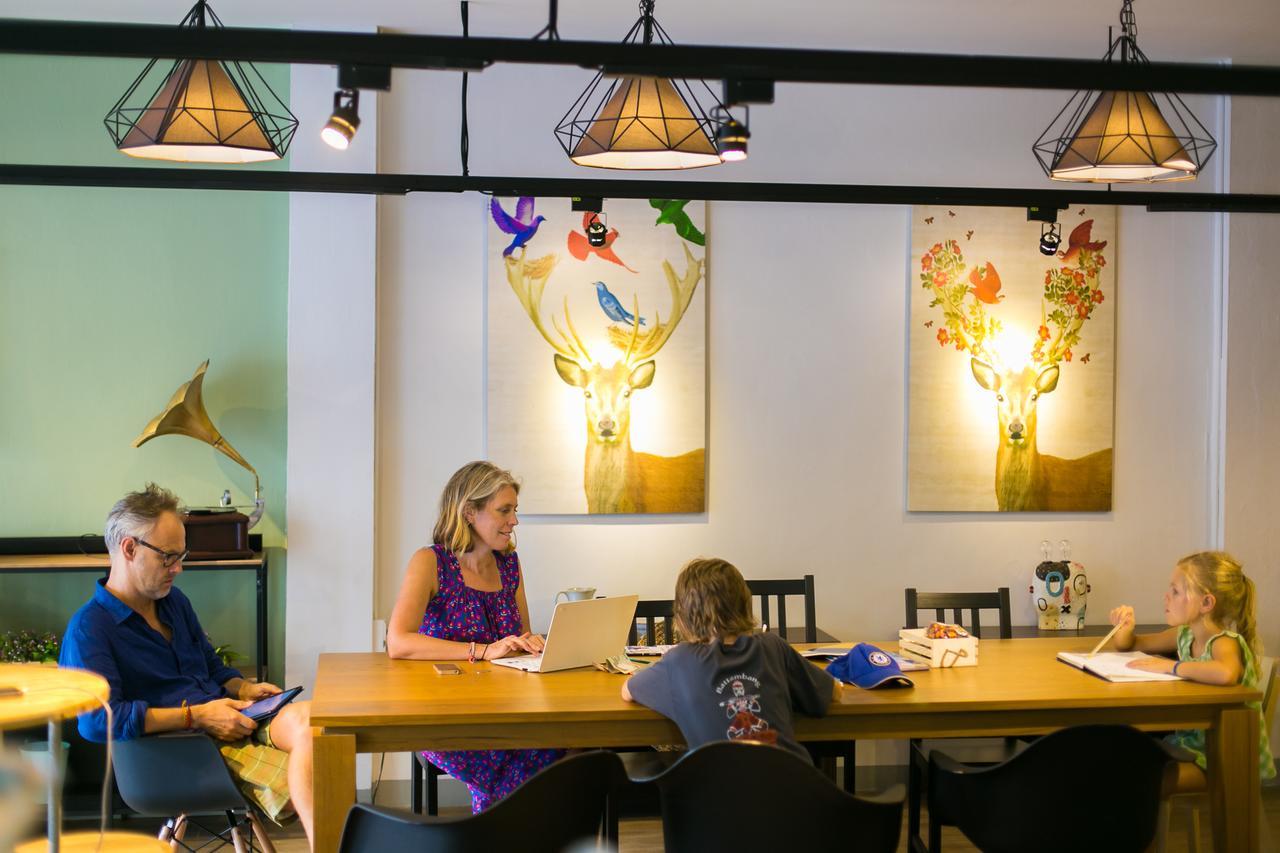مبيت وإفطار بانكوك Folk Poshtel Silom المظهر الخارجي الصورة