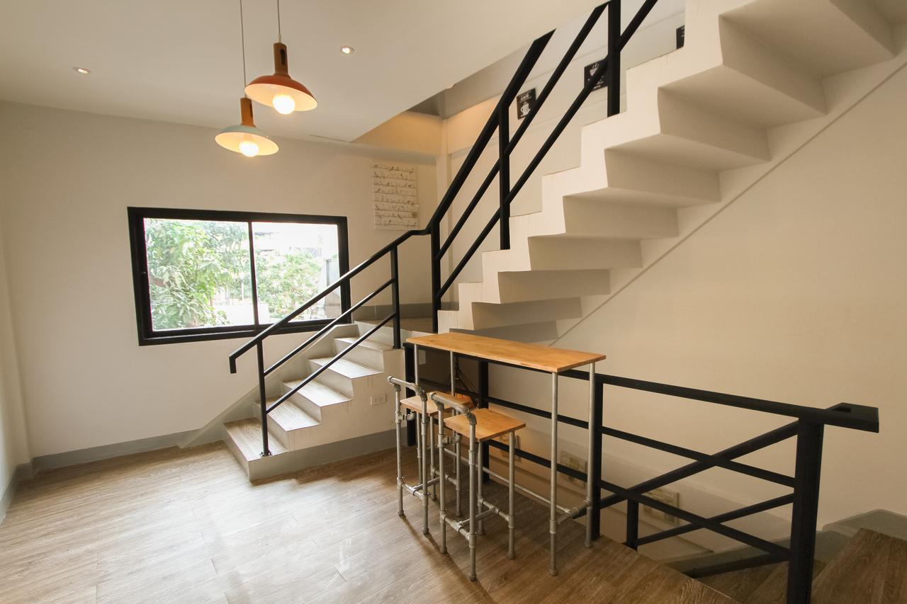 مبيت وإفطار بانكوك Folk Poshtel Silom المظهر الخارجي الصورة