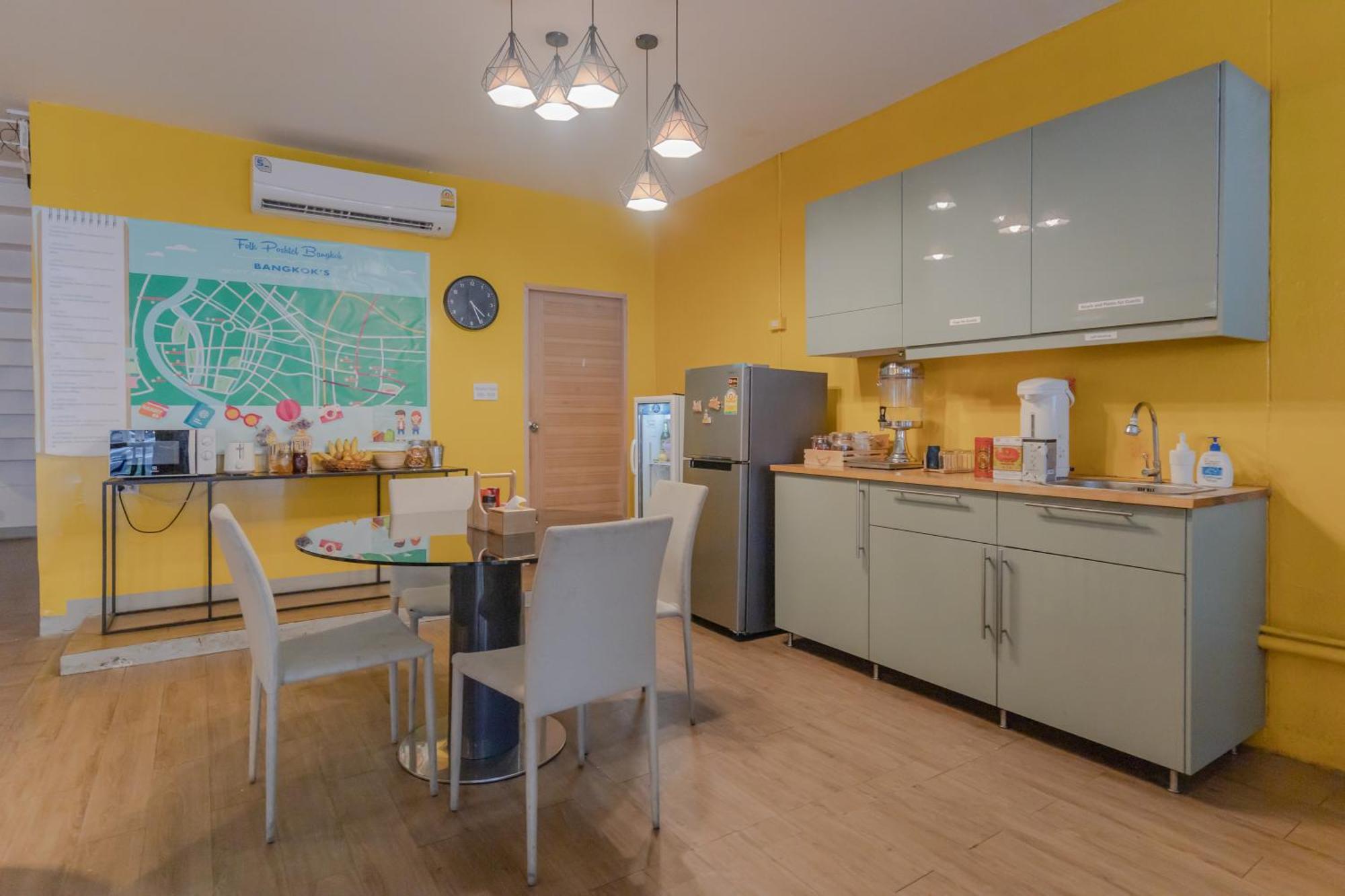 مبيت وإفطار بانكوك Folk Poshtel Silom المظهر الخارجي الصورة