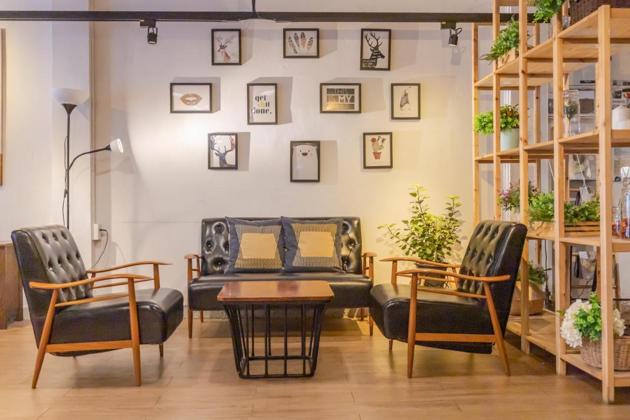 مبيت وإفطار بانكوك Folk Poshtel Silom المظهر الخارجي الصورة