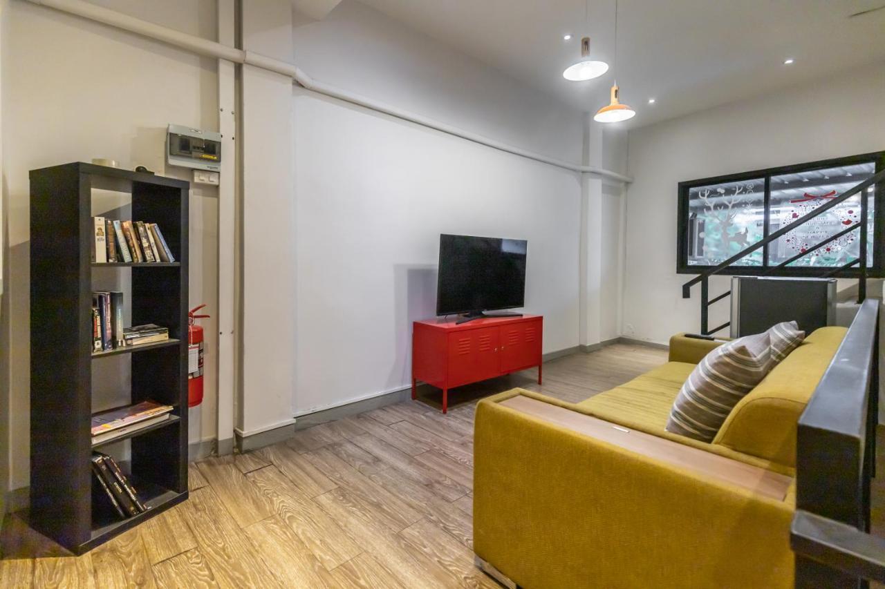 مبيت وإفطار بانكوك Folk Poshtel Silom المظهر الخارجي الصورة
